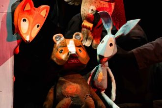 Premiera sezonului la Gong Ursul pacalit de vulpe pentru copii si adulti