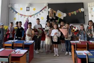 Prima zi de scoala la Cisnadie sali noi pentru elevi