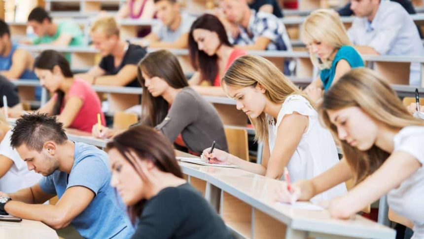 Proiectul burselor studentilor in consultare publica