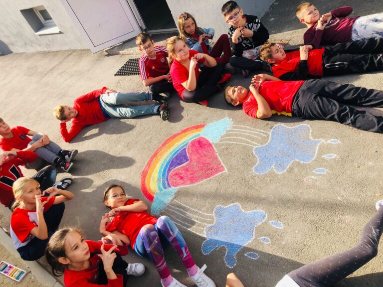 Saptamana Inimii ghideaza elevii din Sibiu spre sanatate