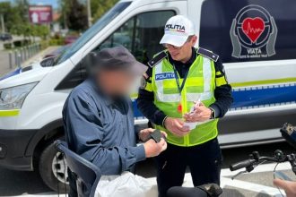 Saptamana ROADPOL Politistii sibieni sprijina copii biciclisti si pietoni
