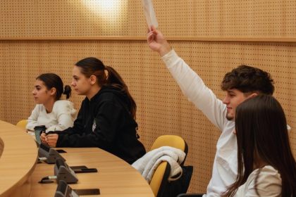 Scandal de abuz in Consiliul Elevilor Sibiu