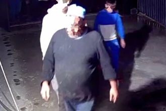 Scandal in Casolt barbat batut pentru un like