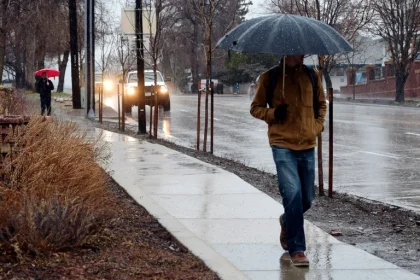 Schimbare brusca de vreme miercuri frig si furtuni