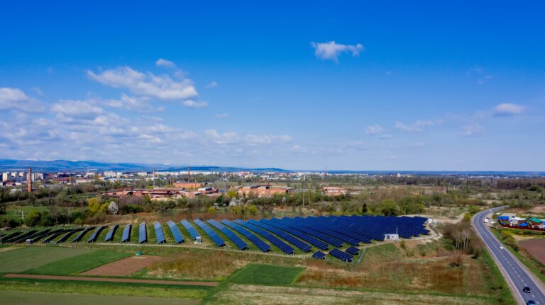 Se cauta constructor pentru parcul solar din Sibiu