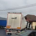 TIR din Sibiu implicat in accident pe DN7