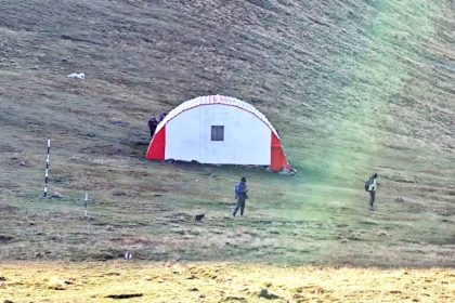 Tinere hartuite de ciobani si caini agresivi in Fagaras