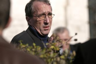 Ultimul fiu al dictatorului Ceausescu la mila instantei