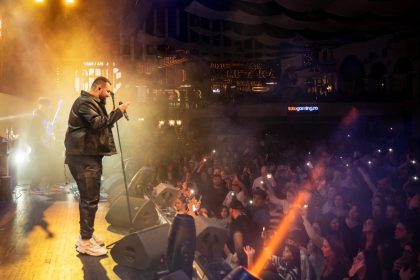 Ursul si caluserii din Rasinari la Sibiu