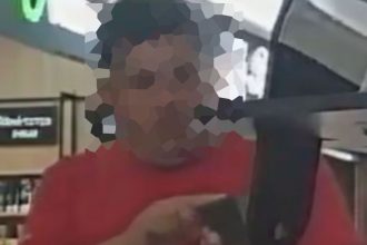 furt in miezul zilei la shopping city sibiu