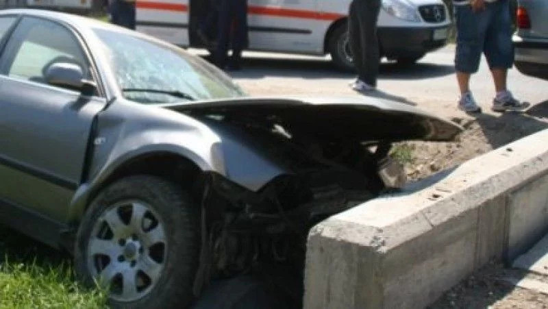A distrus masina si a fugit minorul fara permis