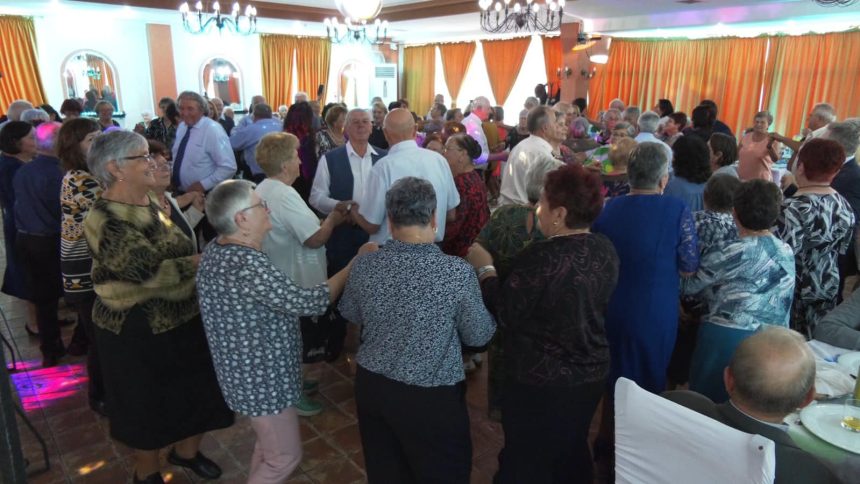 Bucurie si recunostinta la Medias pentru seniori