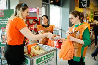 Craciunul care schimba vieti Banca de Alimente cauta voluntari