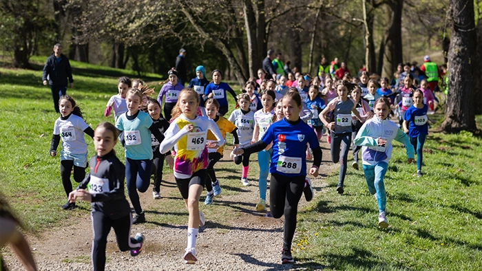 Crosul Copiilor evenimentul toamnei pentru cei mici
