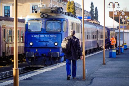 Cum circula trenurile in noaptea ora de iarna