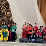 De pe Valea Hartibaciului la Vatican Povestea copiilor care l au impresionat pe Papa Leon