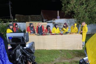 Mocanita de pe Valea Hartibaciului platou Poftiti pe la noi