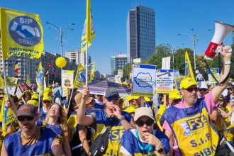O marsavie premeditata Profesorii sibieni ies in strada