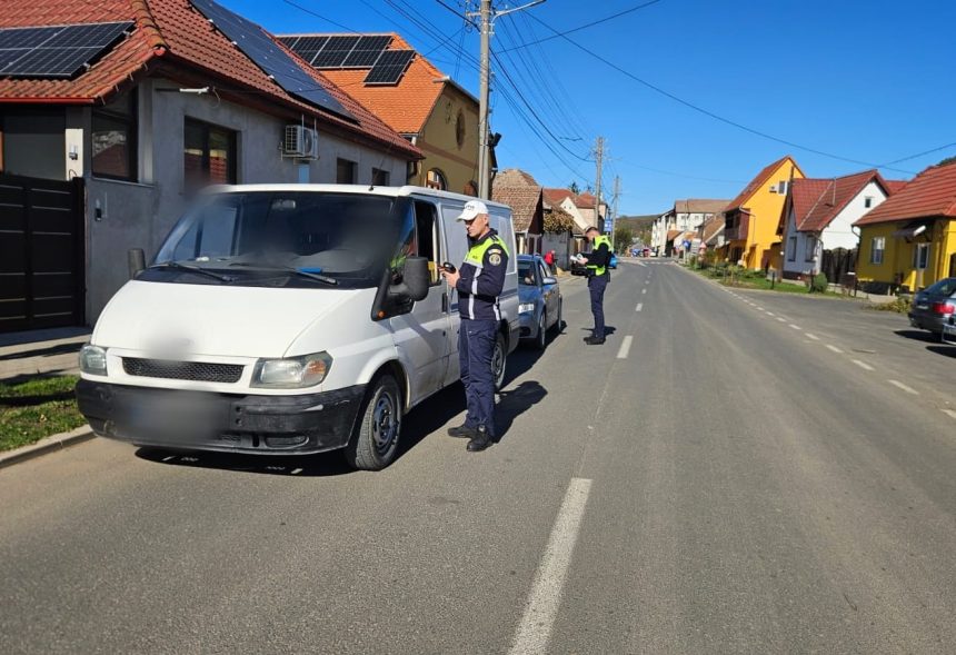 Politistii din Sibiu au descins la Agnita 230 de persoane verificate si o arma confiscata