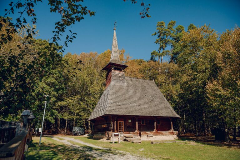 Povestea bisericii de lemn simbol spiritual al Sibiului