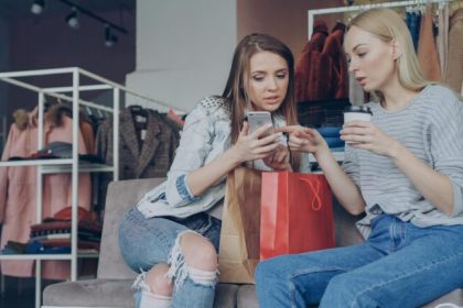 Sute de oameni pacaliti de o firma din Sibiu