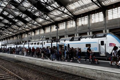 Transport paralizat in Franta pe 2 octombrie