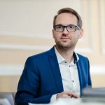 USR cere referendum national dupa decizia CCR pensii speciale