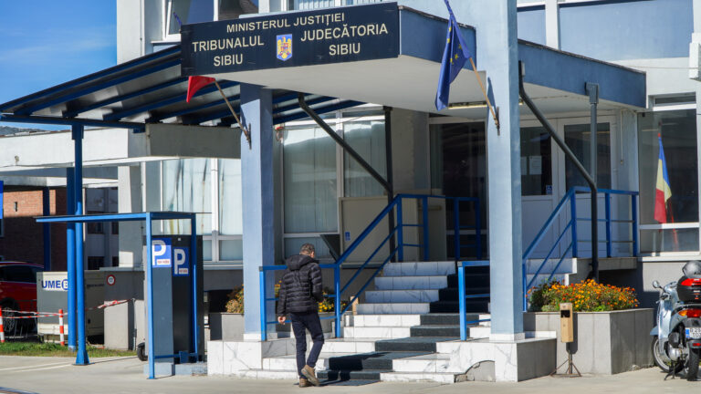 Un sibian s a dat drept politist si a pacalit un sofer sa ii dea 50000 lei