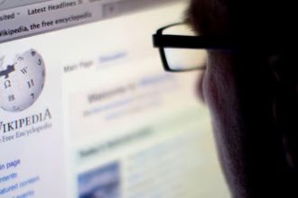 Wikipedia in declin traficul a scazut din cauza AI