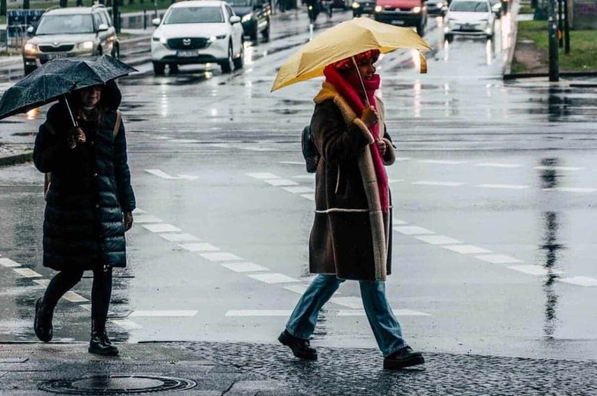 octombrie cu vreme normala temperaturi sezoniere si ploi crescande