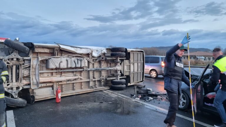 Accidentul de marti de la Vestem pasagerii din microbuz erau din Valcea