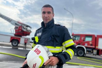 Eroul din timpul liber un pompier a salvat o gospodarie