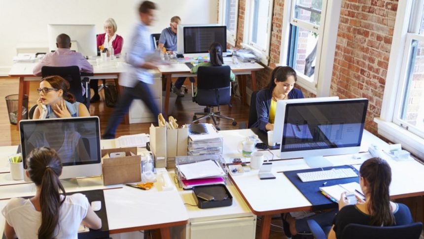 Guvernul vrea sa pastreze tinerii in tara cu 1000 lei lunar Economist E o iluzie