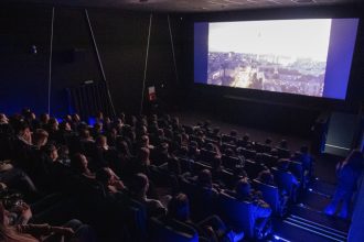 Kabul intre rugaciuni si Dragul meu Theo deschid Astra Film Chisinau