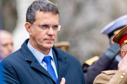 Ministrul Apararii a demisionat Mosteanu explica gestul