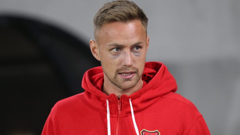 Misterul s a elucidat ochii negri ai portarului Sibiului