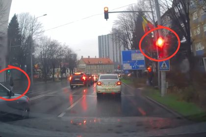Politist prins trecand pe rosu in Sibiu