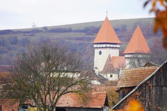 Povestea din Dealu Frumos slnina din turnul bisericii