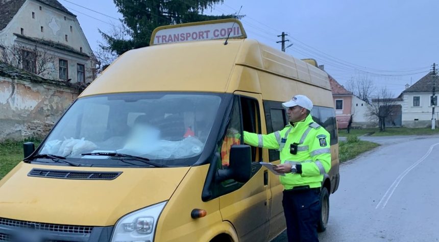 Razie fulger la microbuzele scolare din Sibiu