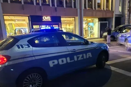 Roman inchis in Italia pentru furtul a doua perechi de sosete