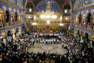 Sarbatore la Sibiu elevii de la Goga in Catedrala Mitropolitana