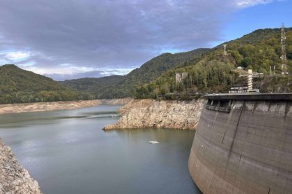 Se reiau deversarile Lacului Vidraru informatii pentru populatie