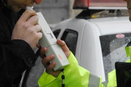 Sofer prins baut si fara permis alcoolemie 25