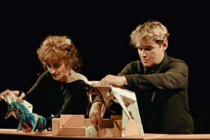 Spectacol despre fragilitatea adevarului la Teatrul Gong