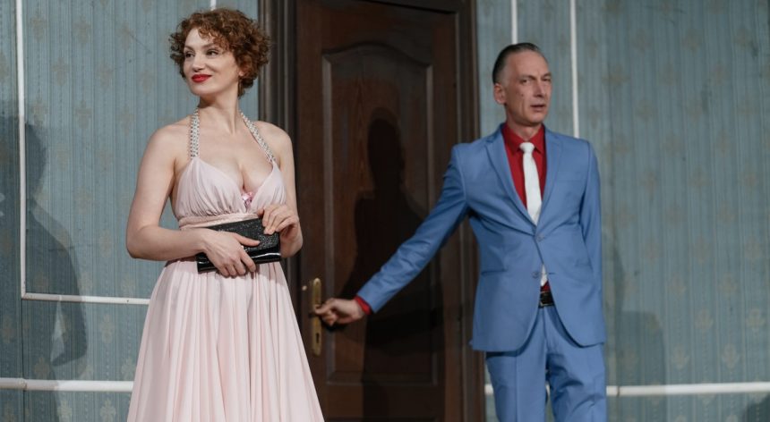 Spectacole sold out la Teatrul National Sibiu O mie si una de nopti si Lola Brau atrag spectatorii