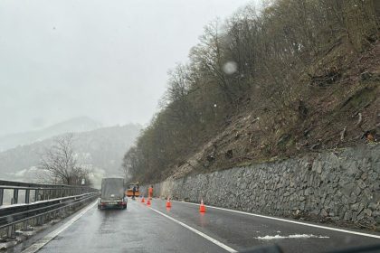 Trafic pe Valea Oltului restrictii pentru camioane