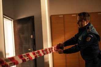 Tragedie in Politie agent tanar gasit impuscat in cap