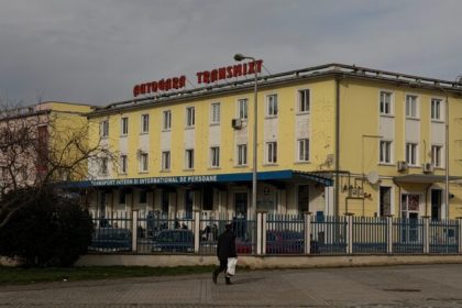 Transmixt ucisa de transportul metropolitan firma se inchide