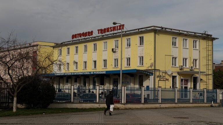 Transmixt ucisa de transportul metropolitan firma se inchide