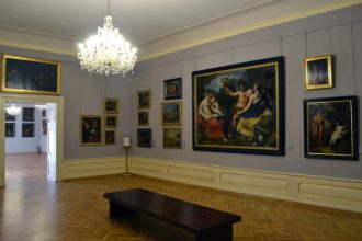 Vernisajul Mai mult decat tacere aduce arta Doinei Mihailescu